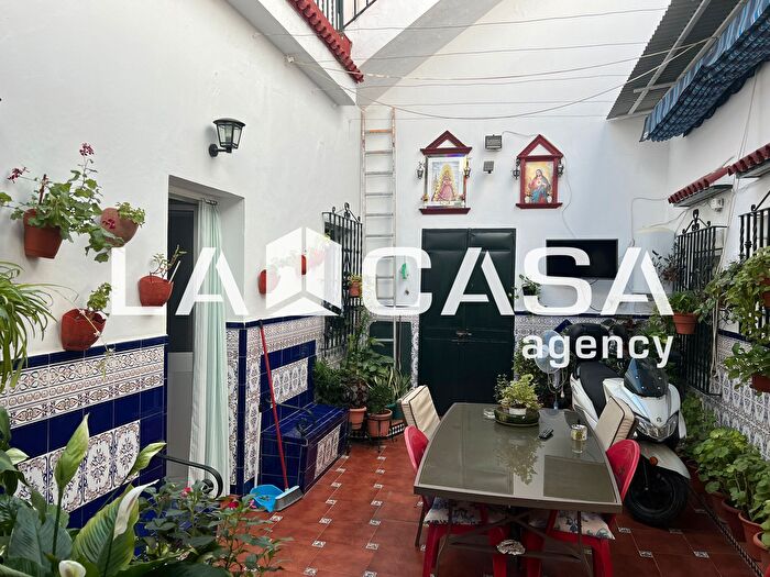 Casas en venta y pisos alquiler - 1