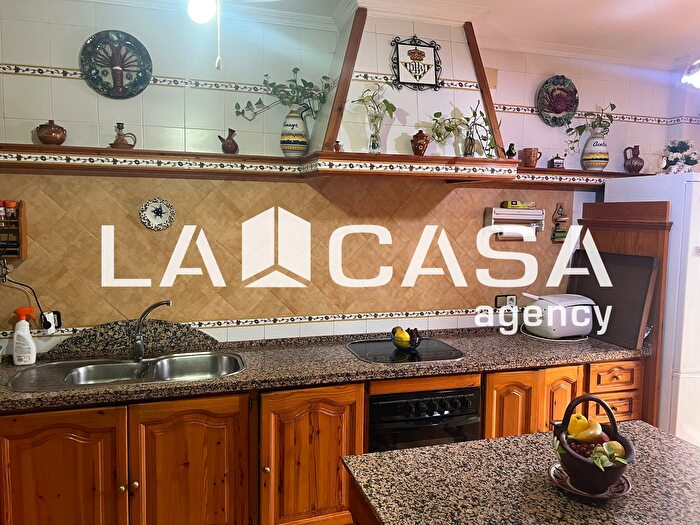 Casas en venta y pisos alquiler - 2