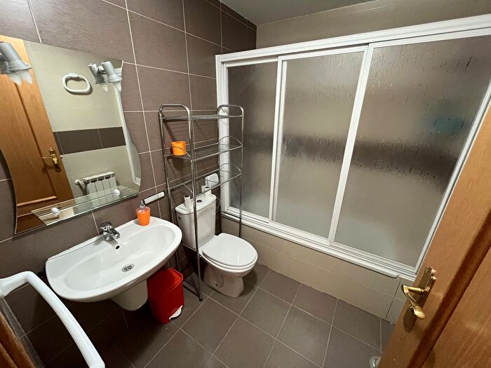 Casas en venta y pisos alquiler - 2