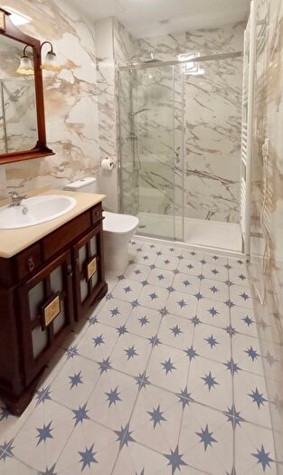 Casas en venta y pisos alquiler - 2