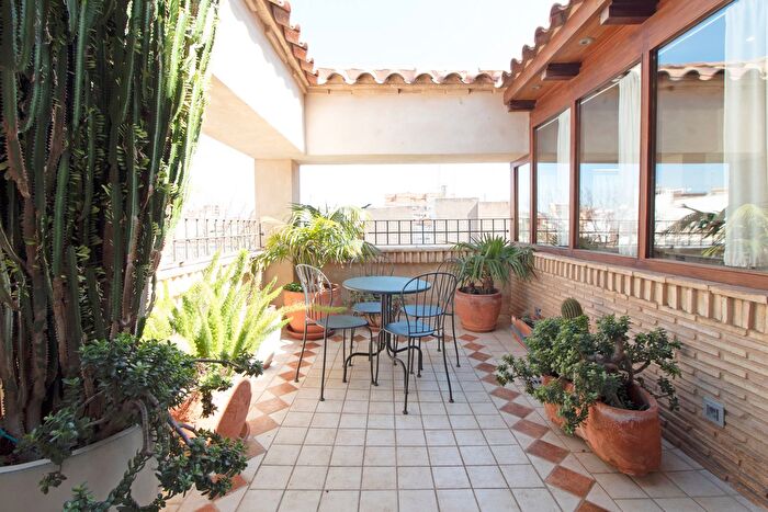 Casa en venta en Puerto de Sagunto, Centro Puerto de 4 habitaciones