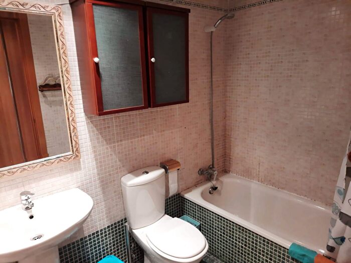 Casas en venta y pisos alquiler - 2