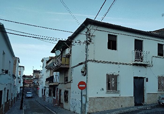Casas en venta y pisos alquiler - 3
