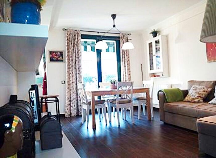 Casas en venta y pisos alquiler - 2