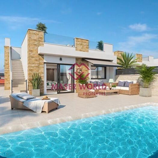 Casa en venta en San Fulgencio, Alicante de 3 habitaciones