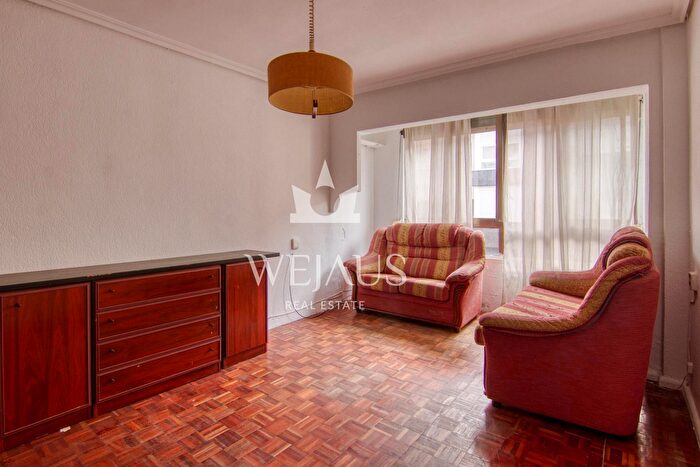 Casas en venta y pisos alquiler - 2