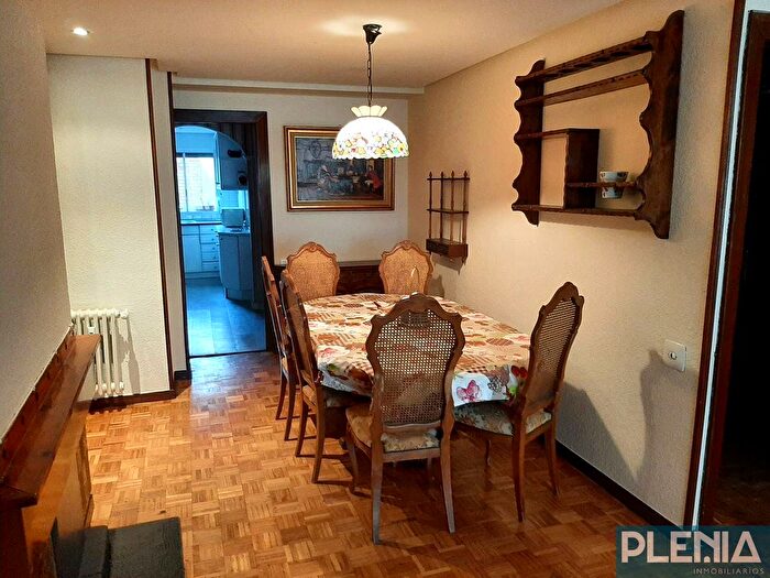 Casas en venta y pisos alquiler - 3
