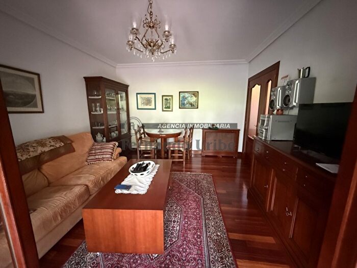Casas en venta y pisos alquiler - 2