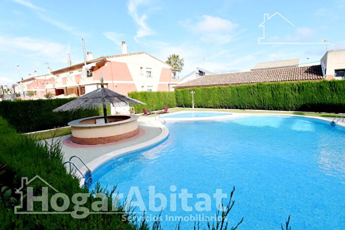 Casa en venta en Chilches Xilxes, Castellón de 4 habitaciones