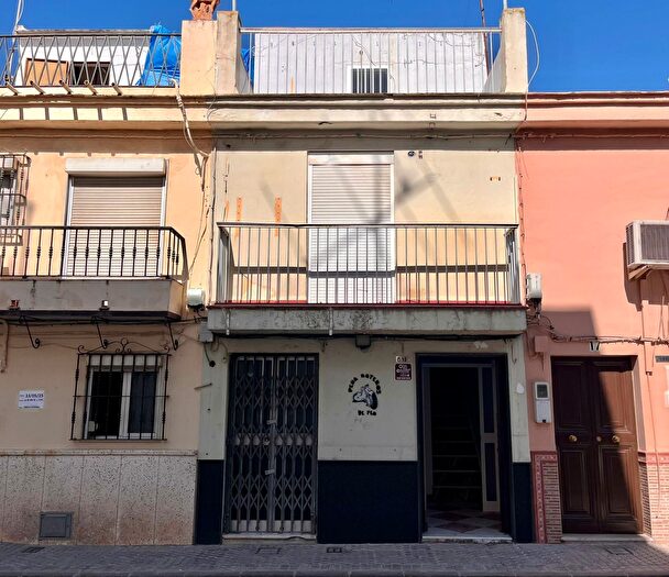 Casas en venta y pisos alquiler - 1