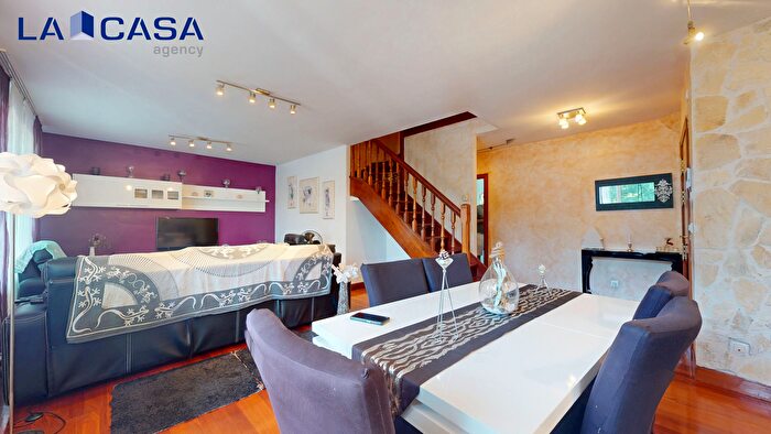 Casas en venta y pisos alquiler - 3