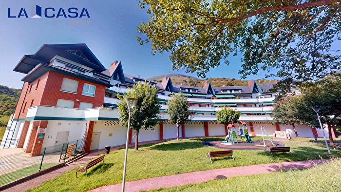 Casas en venta y pisos alquiler - 2