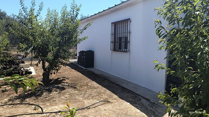 Casa en venta en Benacazón, Sevilla de 2 habitaciones