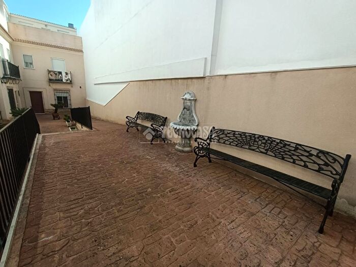 Casas en venta y pisos alquiler - 2