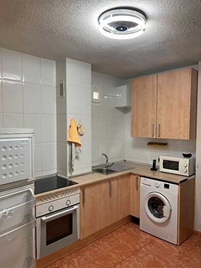 Casas en venta y pisos alquiler - 2