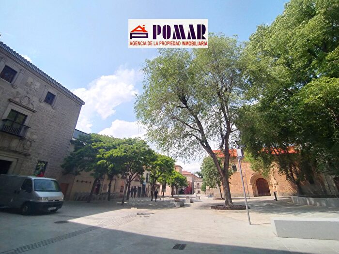 Casas en venta y pisos alquiler - 3