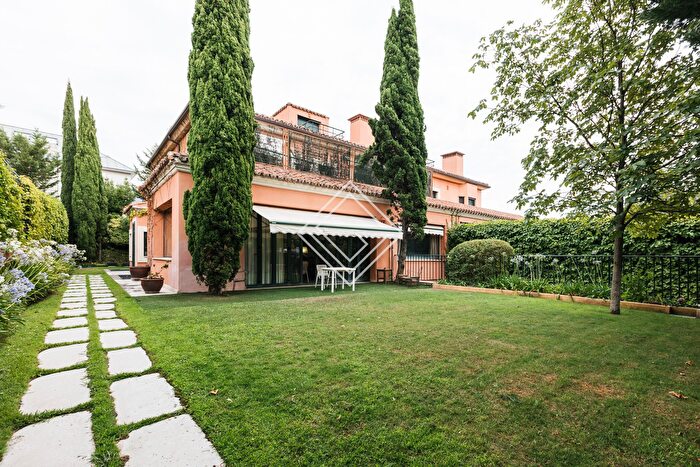 Casa en venta en Somosaguas, Pozuelo de Alarcón de 4 habitaciones