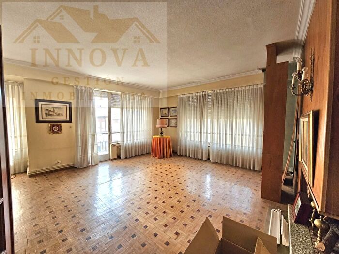 Casas en venta y pisos alquiler - 1