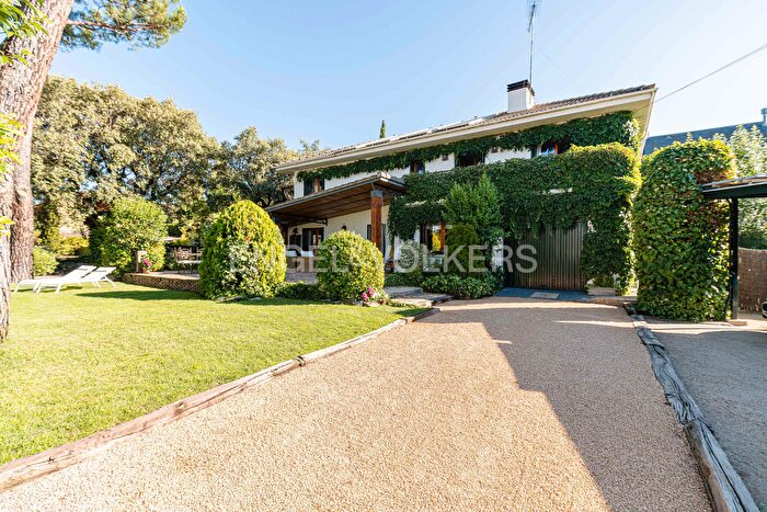 Casas en venta y pisos alquiler - 1