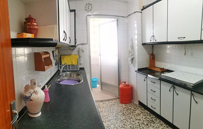 Casas en venta y pisos alquiler - 2
