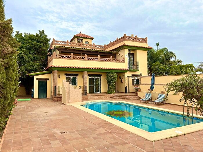 Casa en venta en Burjulu La Mulería, Cuevas del Almanzora de 6 habitaciones