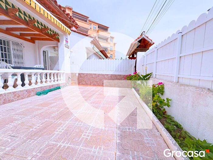 Casas en venta y pisos alquiler - 1