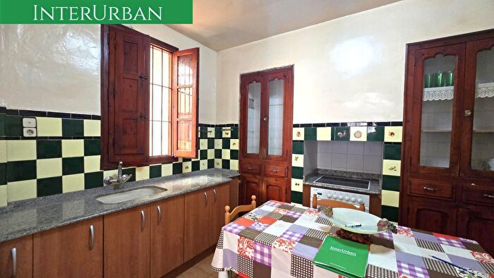Casas en venta y pisos alquiler - 3