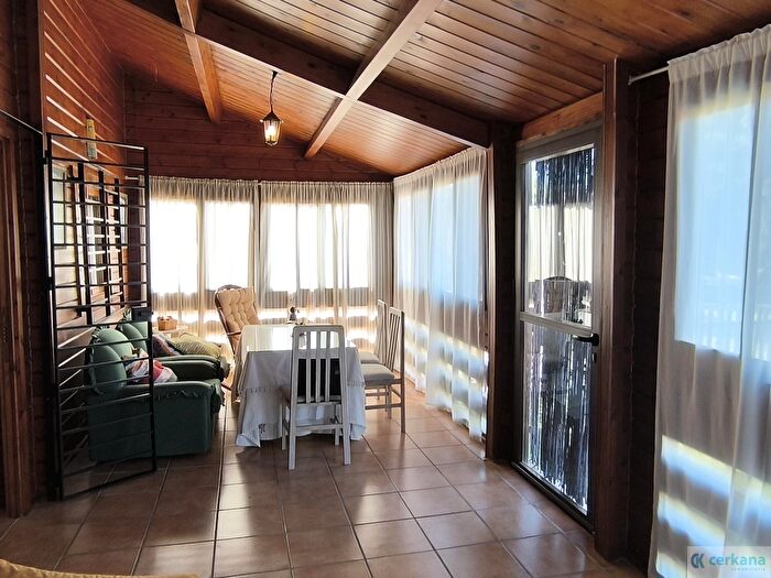 Casa en venta en Sanlúcar la Mayor, Sevilla de 4 habitaciones