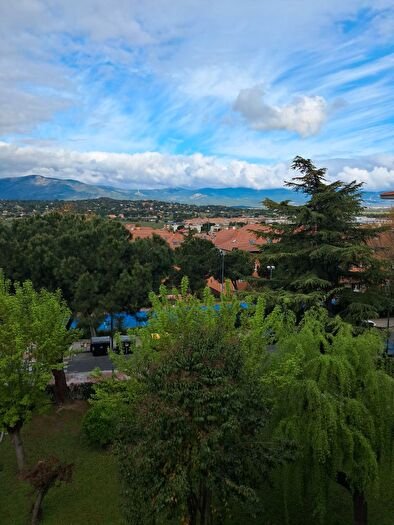 Piso en venta en Parque de la Coruña Las Suertes, Collado Villalba de 4 habitaciones