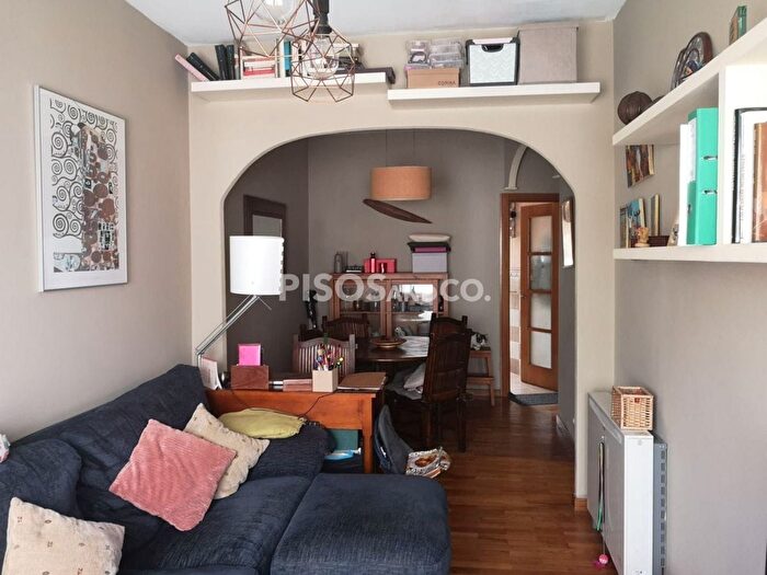 Casas en venta y pisos alquiler - 2