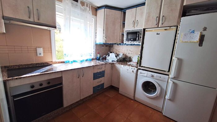 Casas en venta y pisos alquiler - 2