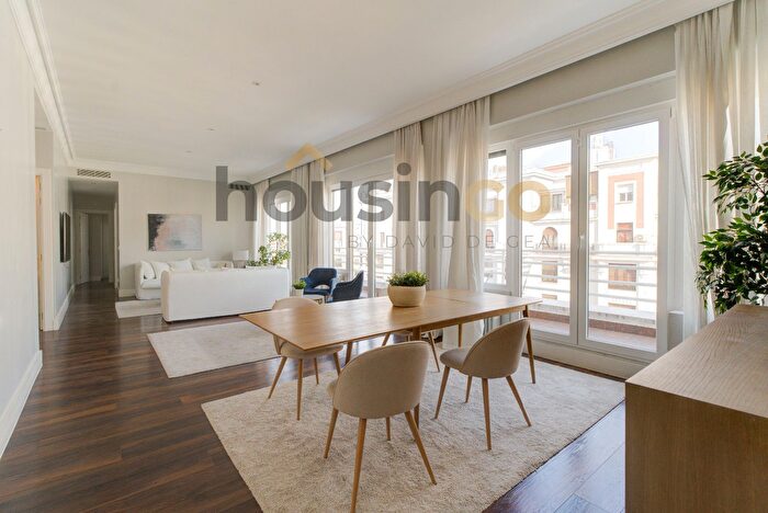 Casas en venta y pisos alquiler - 3