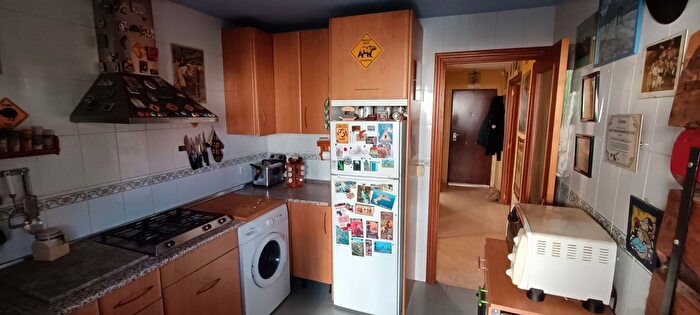 Casas en venta y pisos alquiler - 2