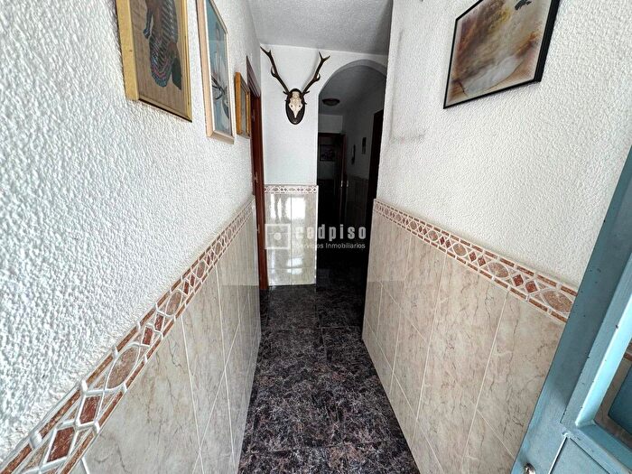 Casas en venta y pisos alquiler - 2