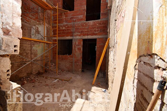 Casas en venta y pisos alquiler - 3