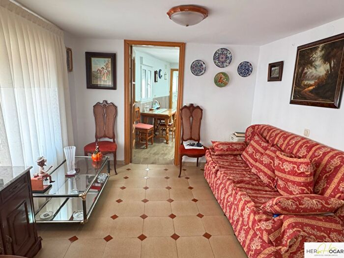 Casas en venta y pisos alquiler - 3