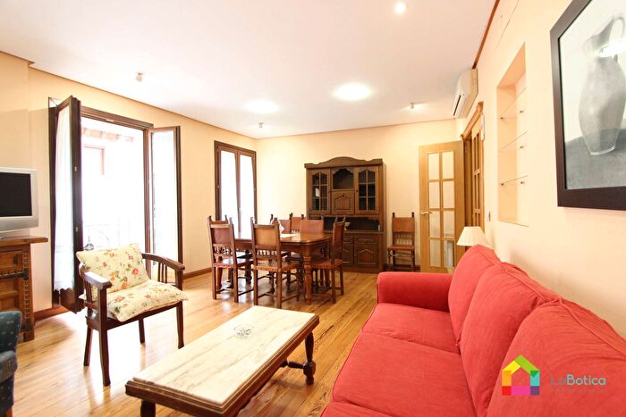 Casas en venta y pisos alquiler - 2