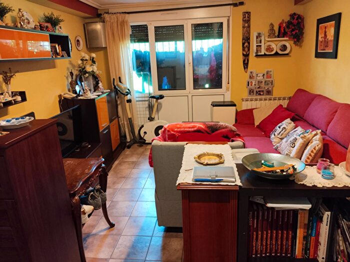 Casas en venta y pisos alquiler - 2