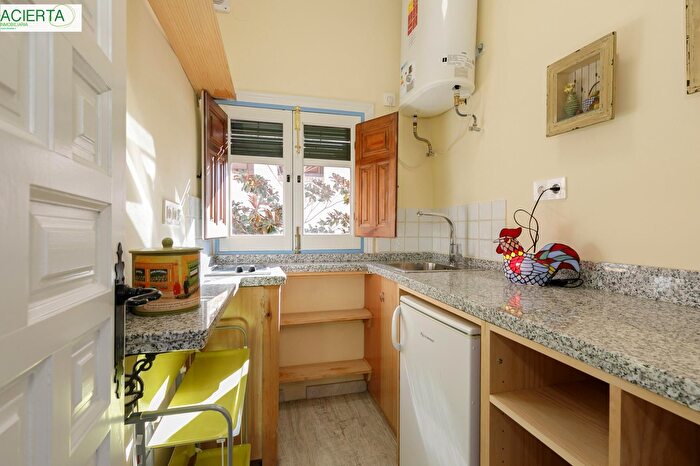 Casas en venta y pisos alquiler - 2