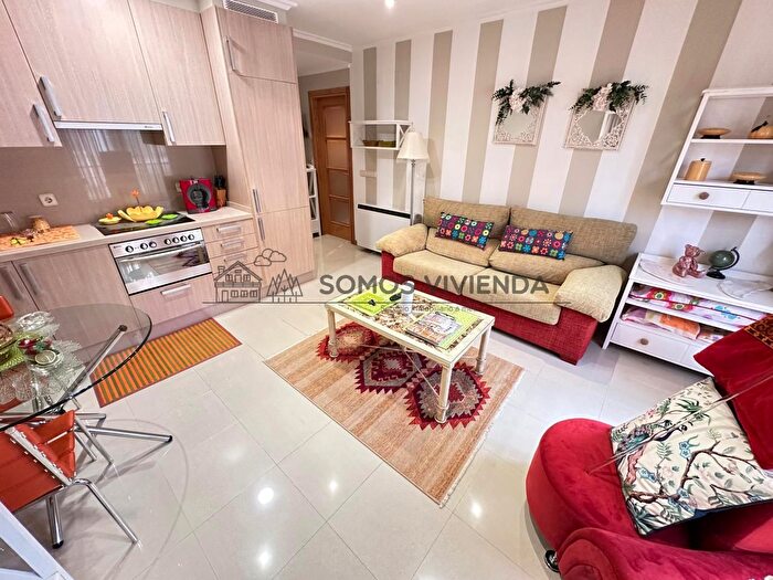 Casas en venta y pisos alquiler - 1