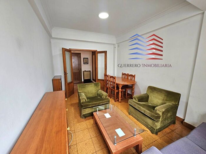 Casas en venta y pisos alquiler - 3
