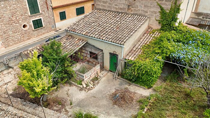 Casa en venta en Costitx, Illes Balears de 5 habitaciones