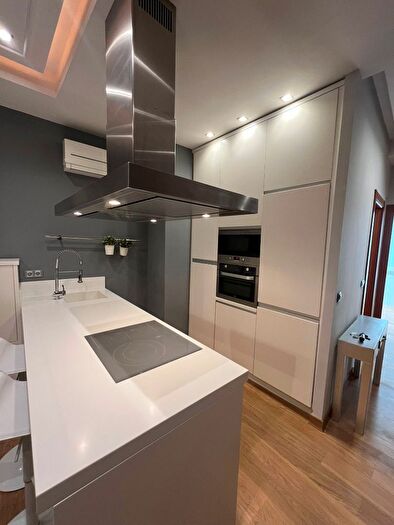 Casas en venta y pisos alquiler - 3