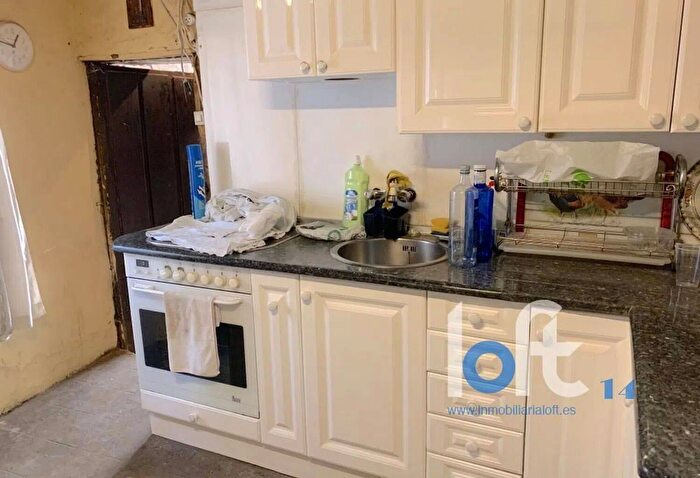 Casas en venta y pisos alquiler - 1