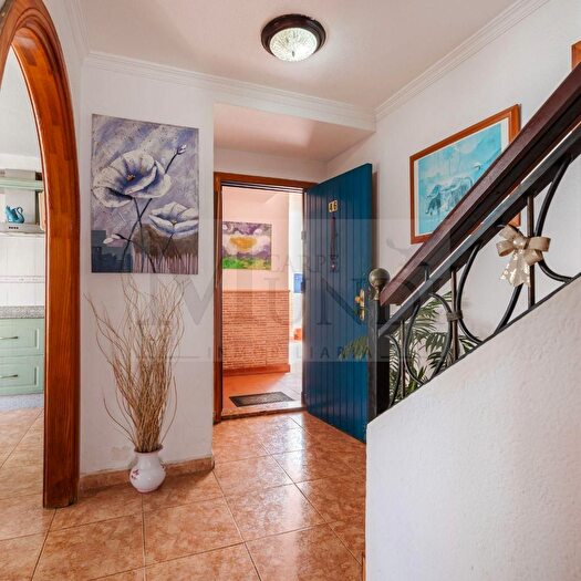 Casas en venta y pisos alquiler - 3