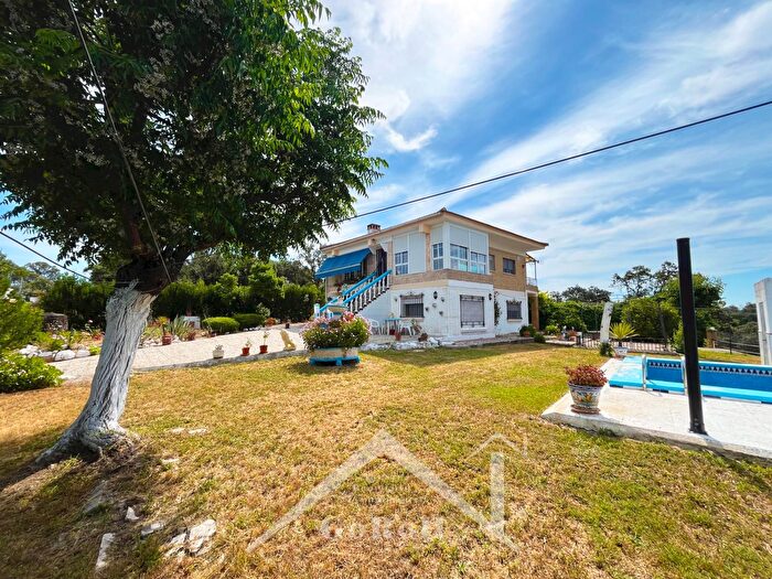 Casa en venta en Los Lagos, Guillena de 3 habitaciones