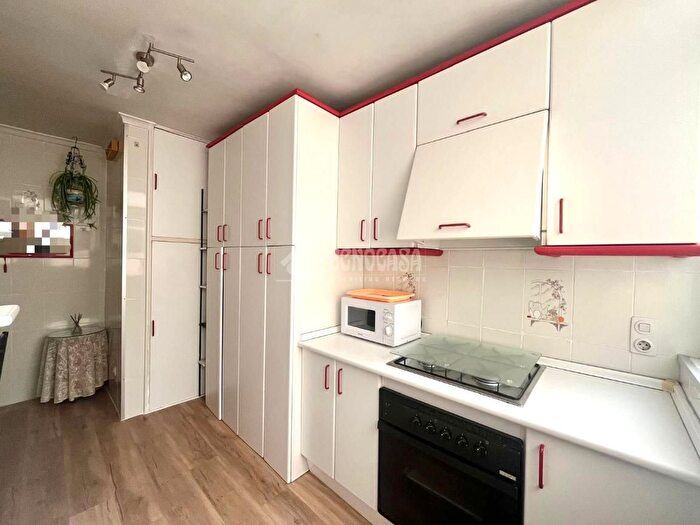 Casas en venta y pisos alquiler - 1