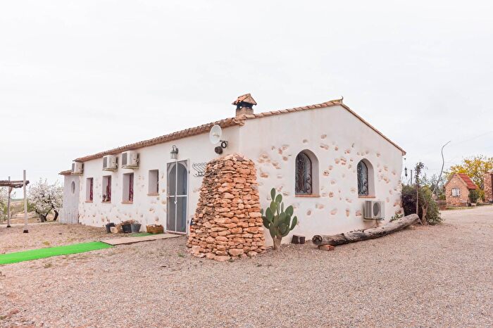 Casa en venta en Totana, Murcia de 4 habitaciones