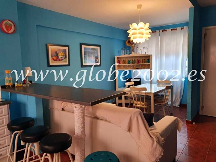 Casas en venta y pisos alquiler - 2