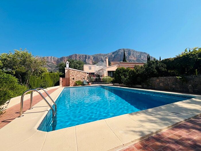 Casa en venta en Montgó Ermita, Jávea Xàbia de 4 habitaciones
